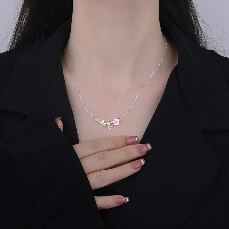Elegant Delicate 925 Sterling Silver Lucky Flower Necklaces for Women06