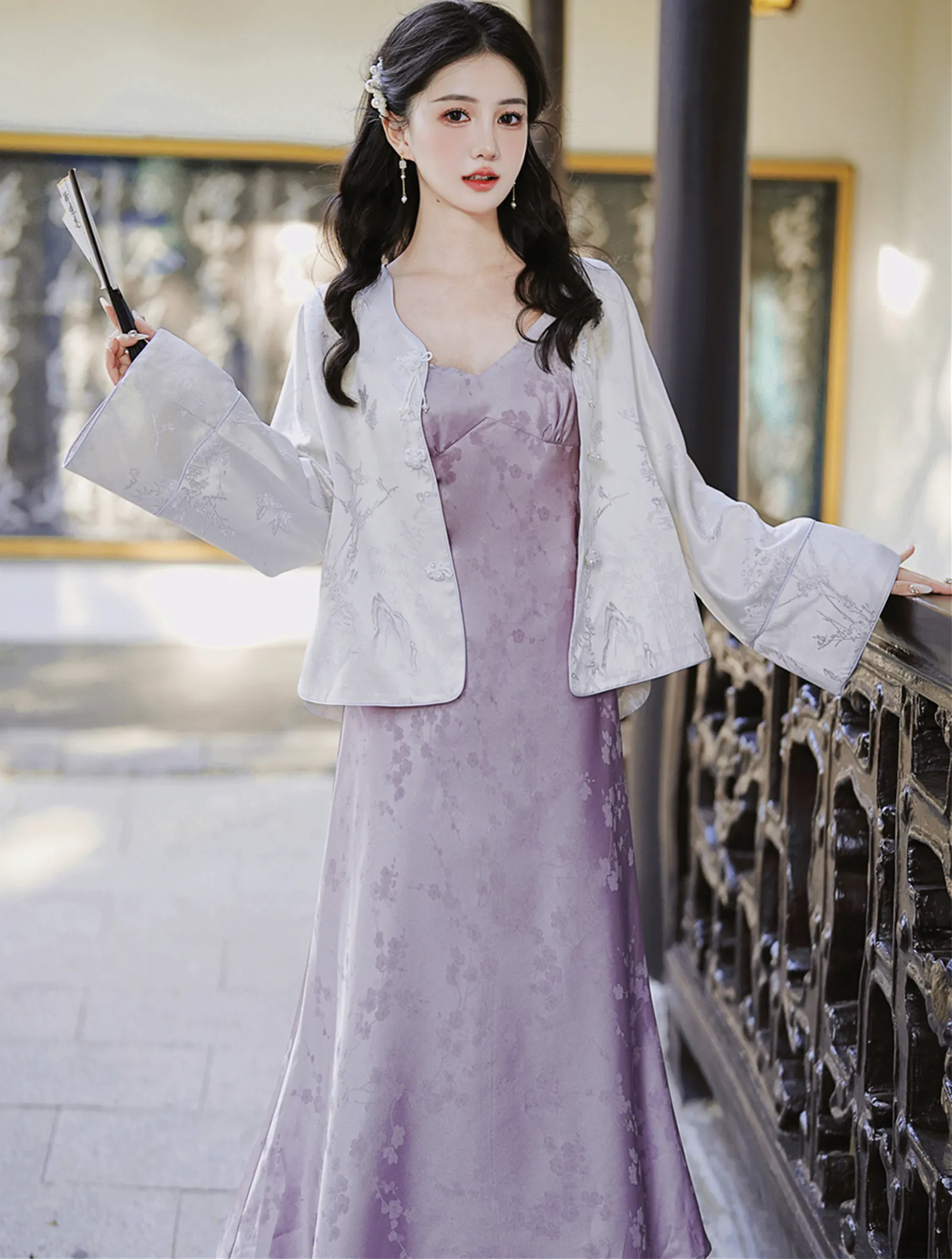 fitted lace wedding dress Modern Chinese Qipao, Chinese Cheongsam Dress, Evening Qipao, Ball Gowns, Floral Pattern XL / Purple