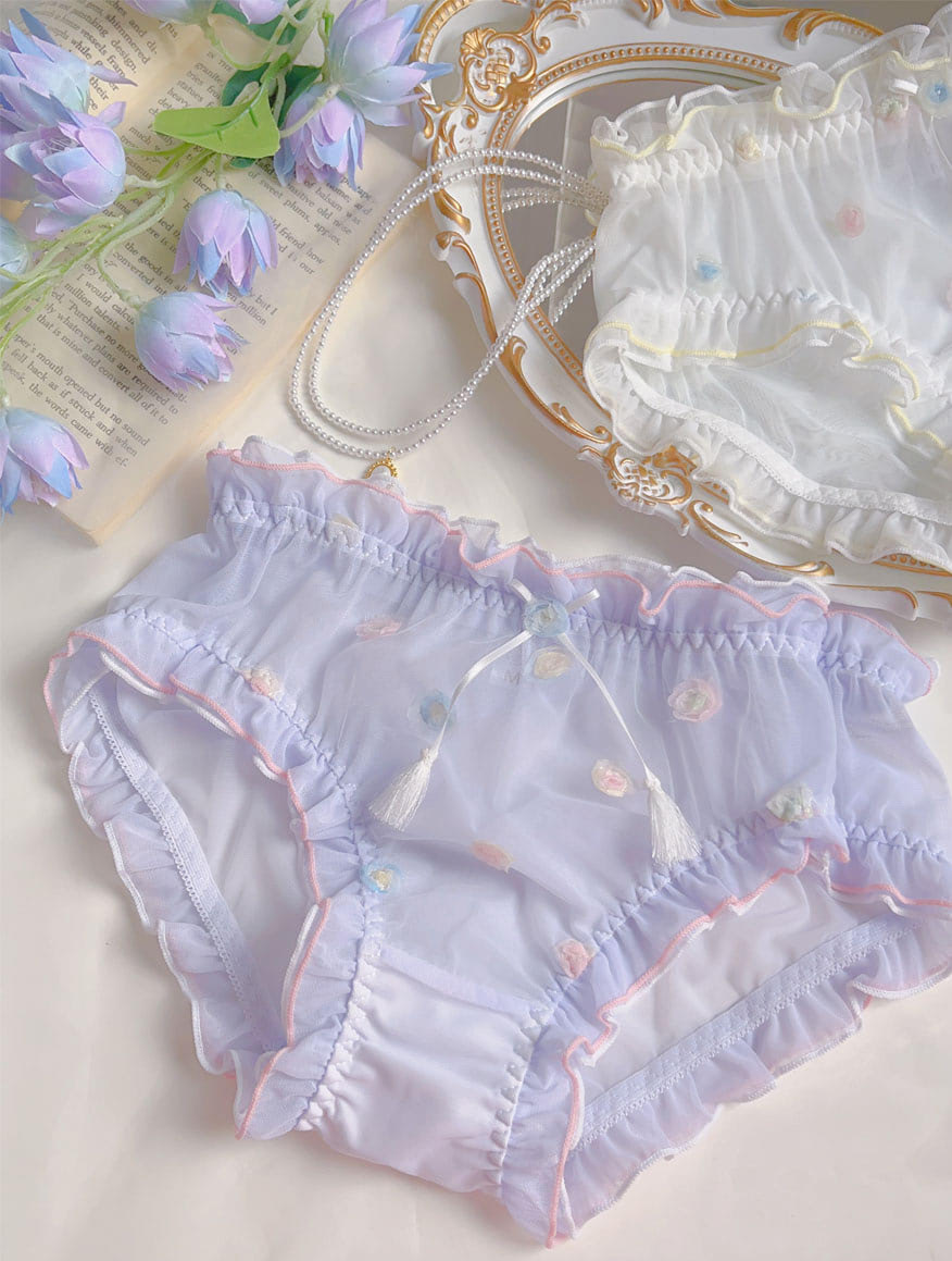 Ladies Beautiful Flower Mid Waist Soft Lace Tulle Panties01