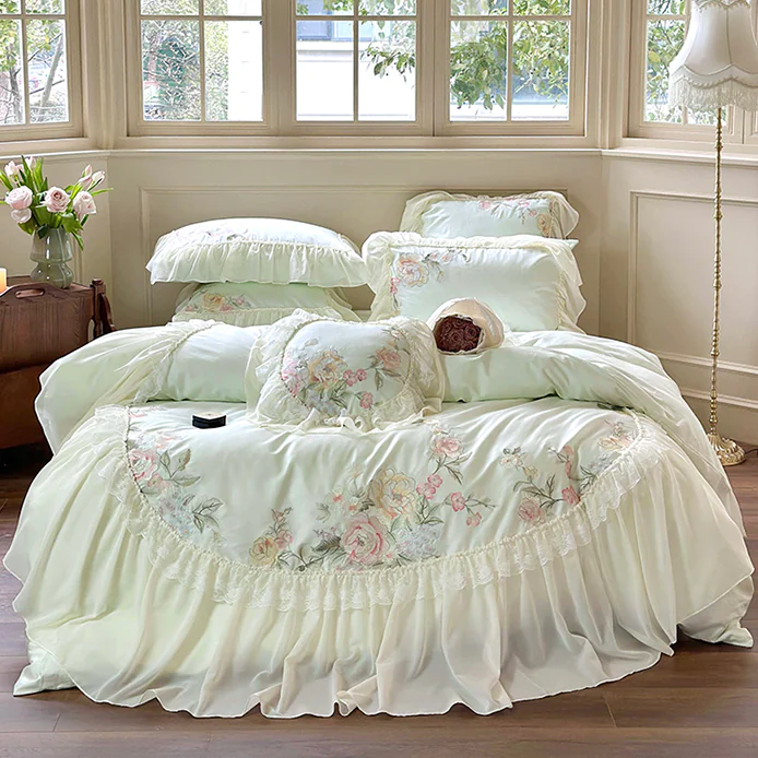 Luxury Long Staple Cotton Embroidery Ruffle Lace Trim Bedding Set01