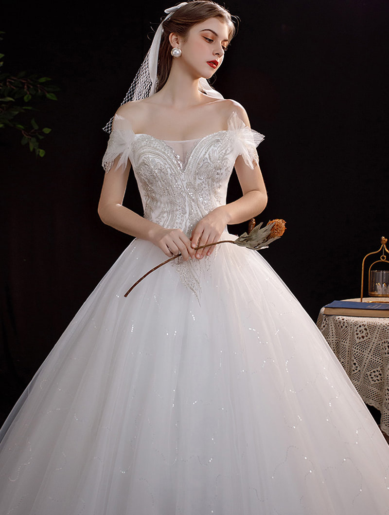 Romantic A Line Princess Modern Lace White Wedding Bridal Dress02