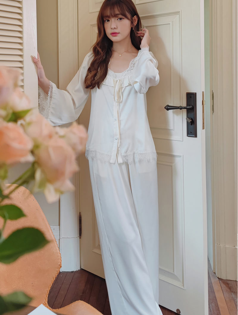 Silk Satin Loose Fit Lace Pajama Set Sweet Princess Style Sleepwear05