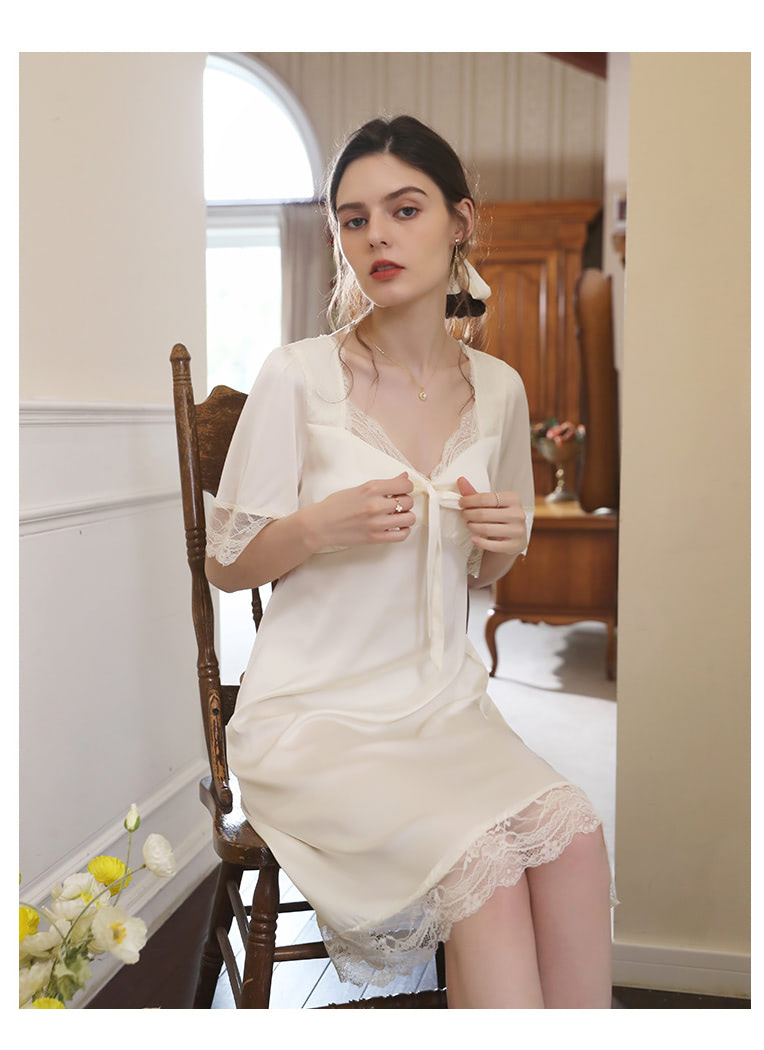 Sweet-Short-Sleeve-Lace-Nightdress-Elegant-Satin-Sleepwear15.jpg