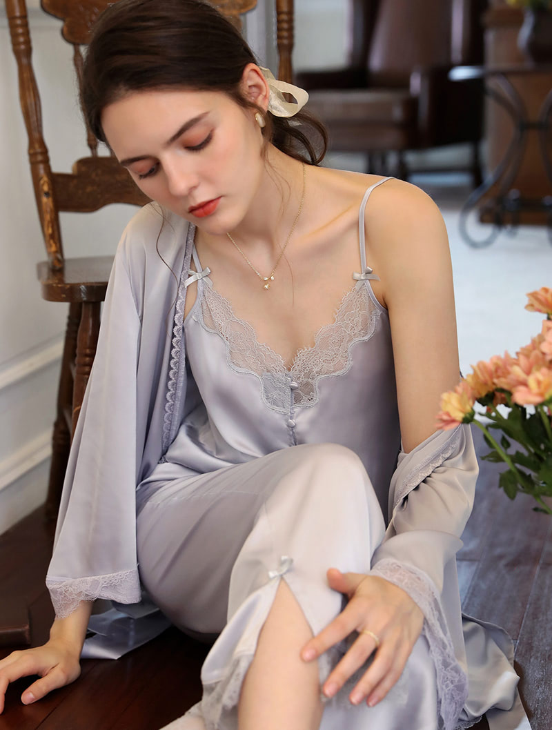 Women’s Romantic Silky Satin Loose Fit Pajama Set Loungewear03