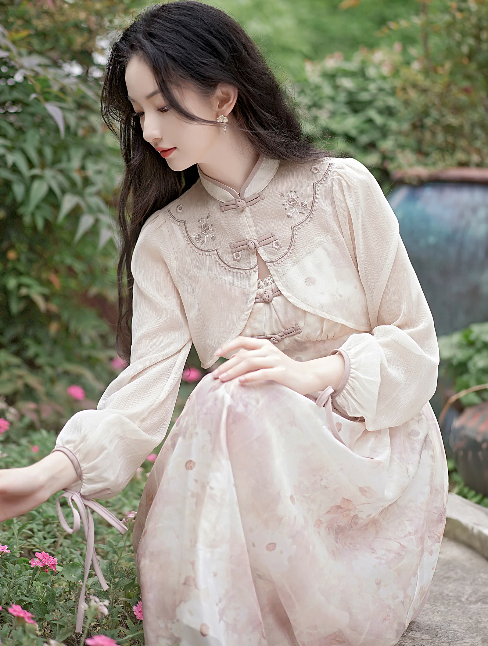 Romantic Soft Pink Floral Casual Dress with Chiffon Sun Protection Top02