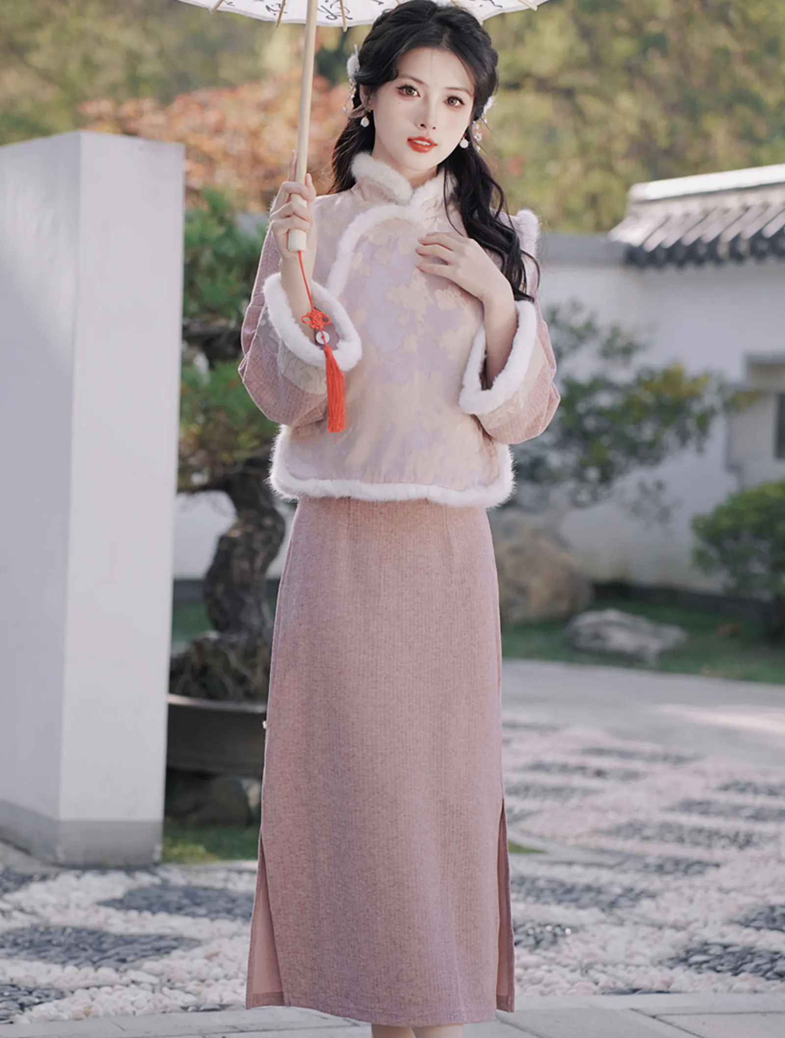 Beautiful Pink Knit Long Qipao Dress with Jacquard Warm Plush Vest01