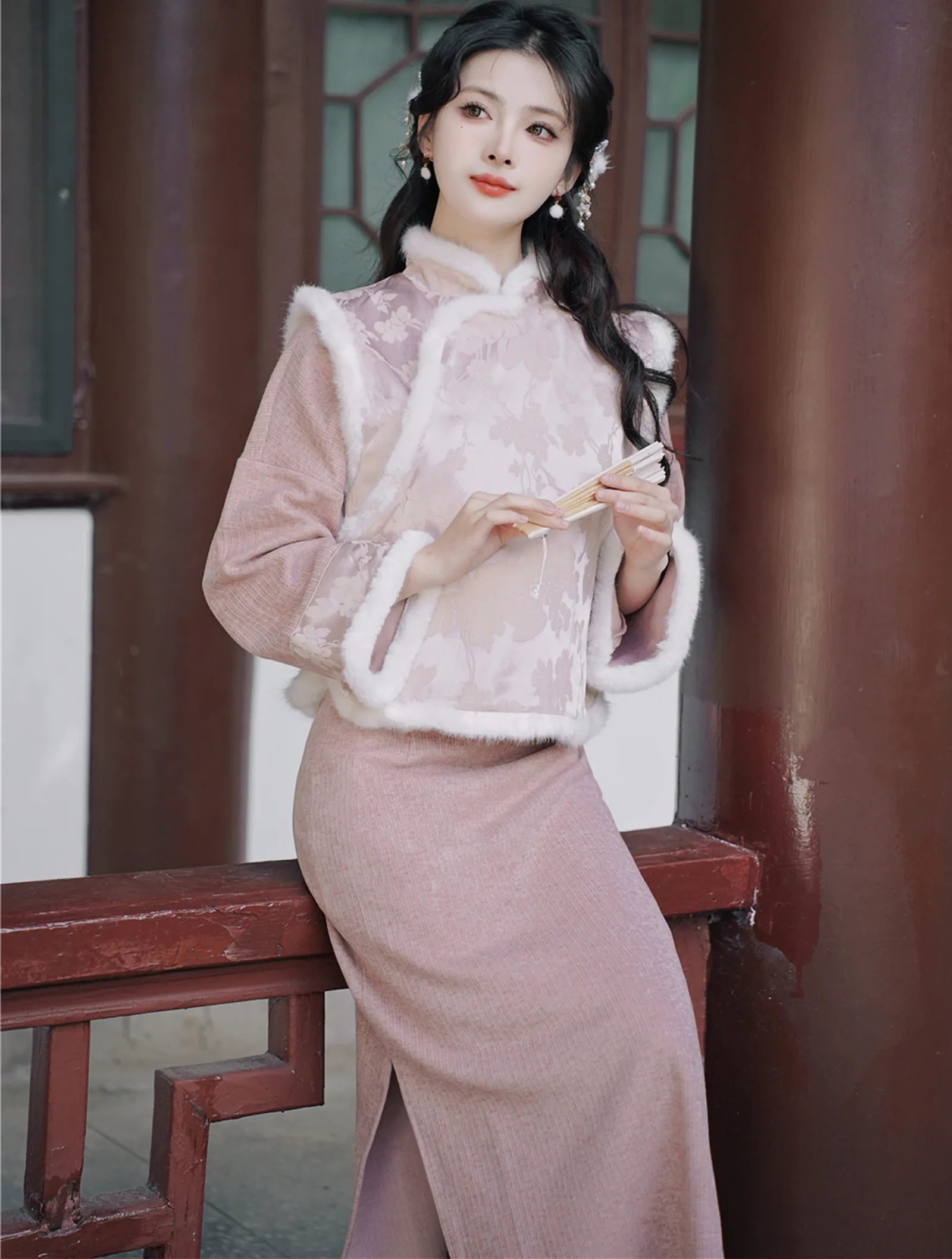 Beautiful Pink Knit Long Qipao Dress with Jacquard Warm Plush Vest02