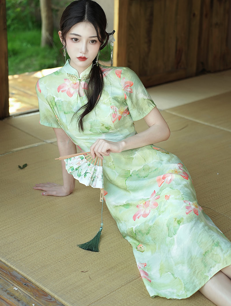 Beauty Chinese Lotus Print Green Split Modern Casual Qipao Dress01