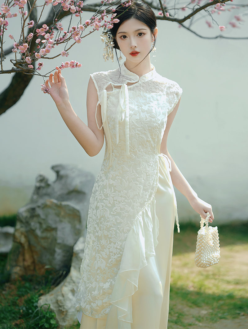 Elegant Improved Cheongsam Dress Embroidery Modern Qipao Gowns02