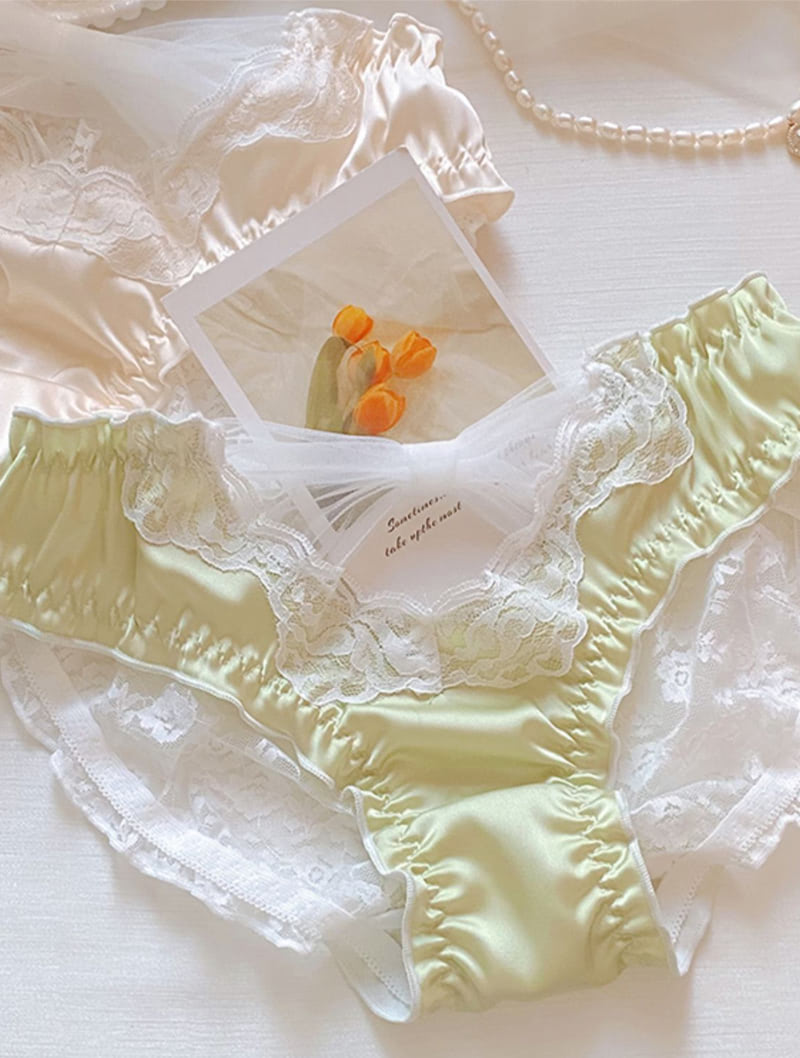 Romantic Lace Satin Underwear Sexy Seamless Cotton Panties02