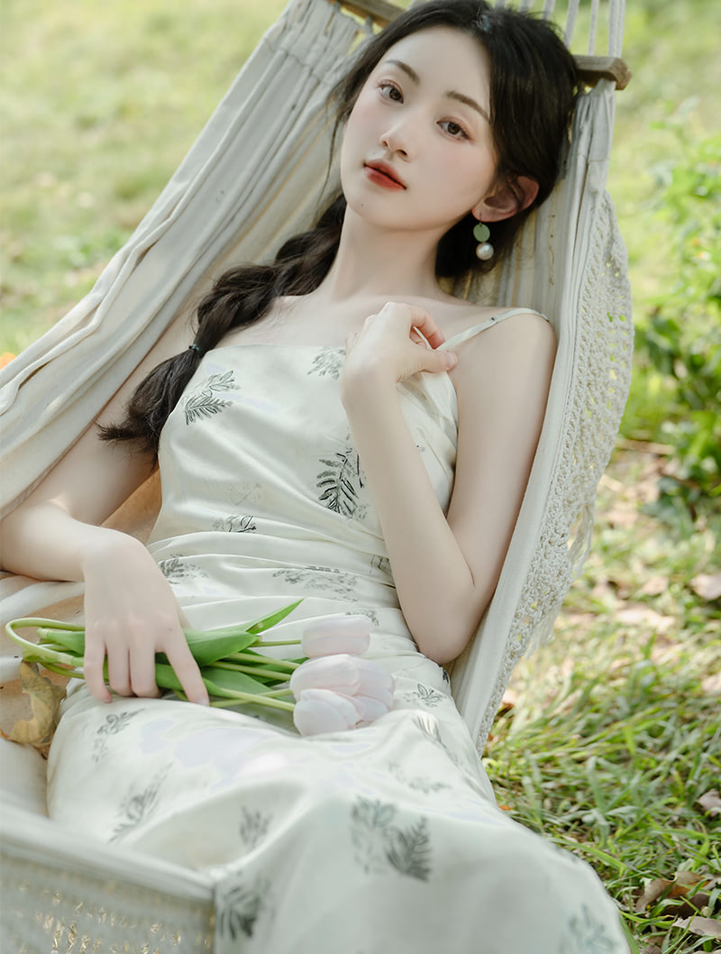 Charming Floral Print Slip Dress Pretty Summer Beach Casual Outfit03