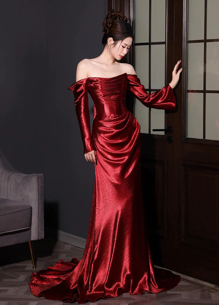 Vintage-Red-Off-Shoulder-Long-Sleeve-Mermaid-Train-Evening-Long-Gown09