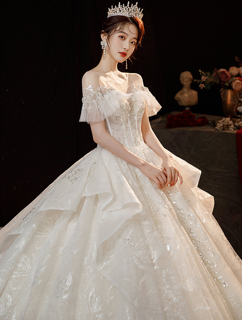 Luxury French Hepburn Style Off the Shoulder Big Trailing Wedding Dress05
