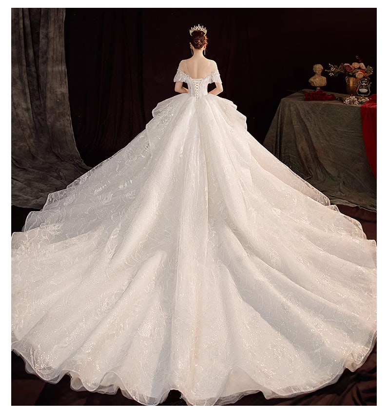 Luxury-French-Hepburn-Style-Off-the-Shoulder-Big-Trailing-Wedding-Dress15