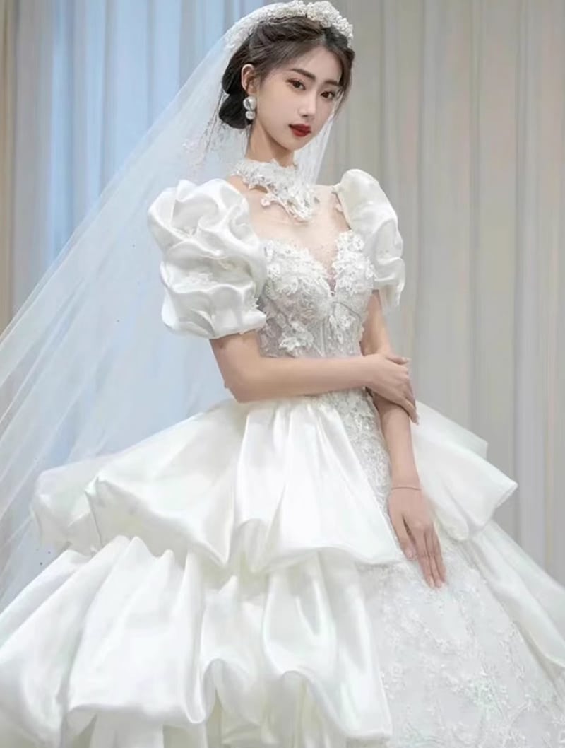 Retro Princess Embroidery Puff Sleeves White Satin Bride Wedding Dress03
