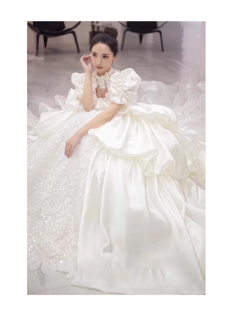 Retro-Princess-Embroidery-Puff-Sleeves-White-Satin-Bride-Wedding-Dress12