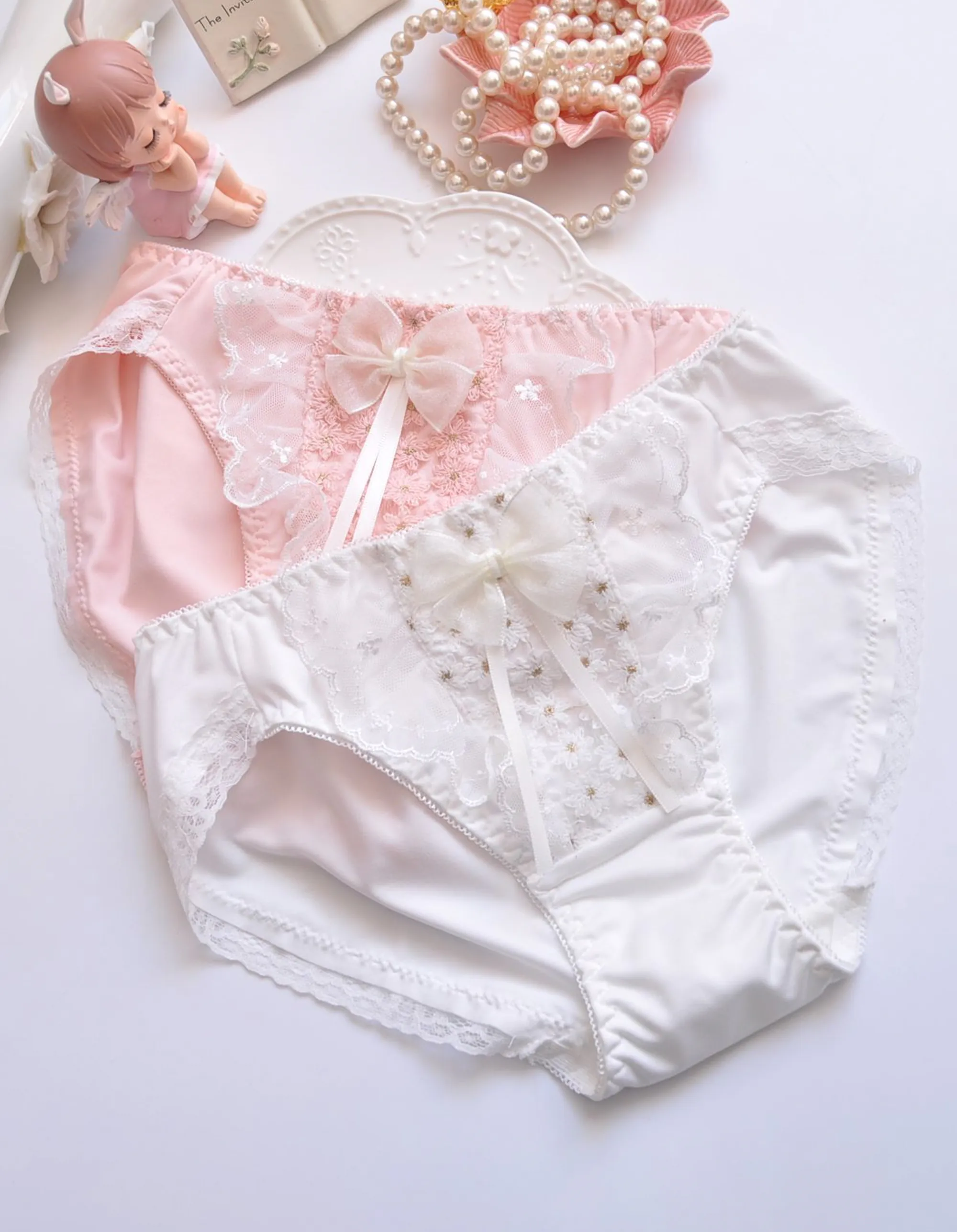 Princess-Embroidery-Milk-Silk-Mid-Waist-Ruffle-Lace-Floral-Panties08