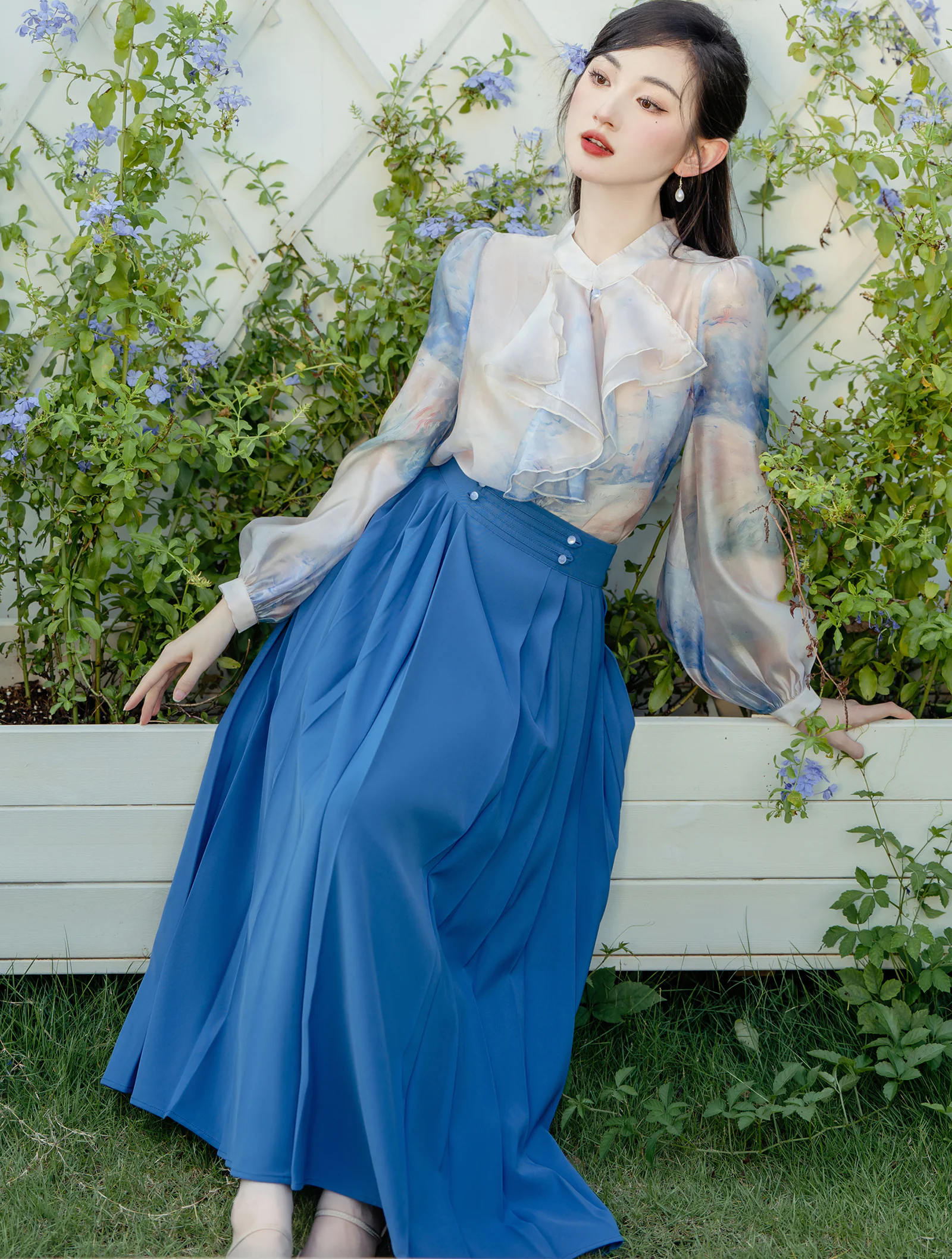 Romantic French Style Oil Painting Top with Blue Skirt Casual Outfit Suit03