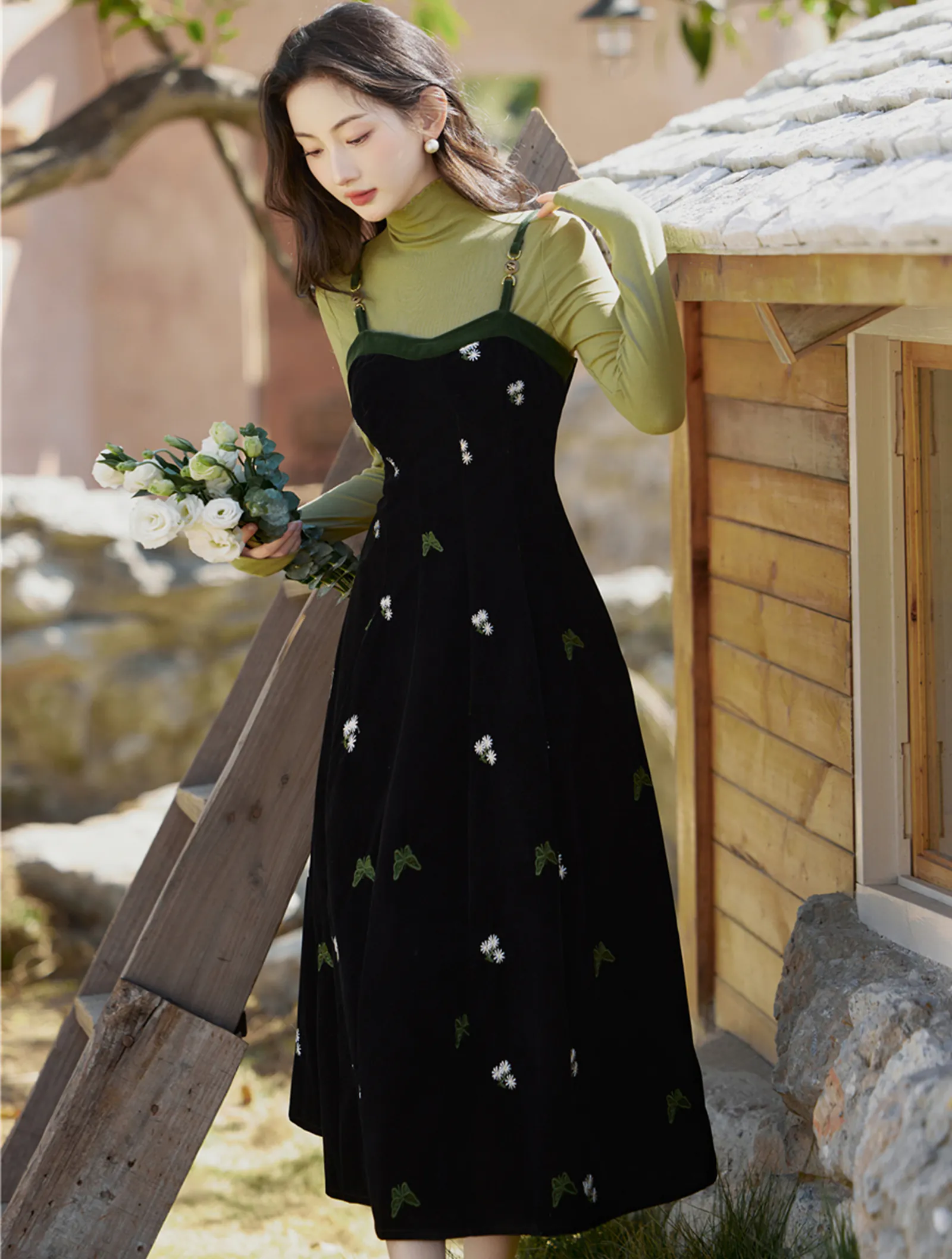Retro Embroidery Black Velvet Slip Dress with Green Knit Sweater Suit03