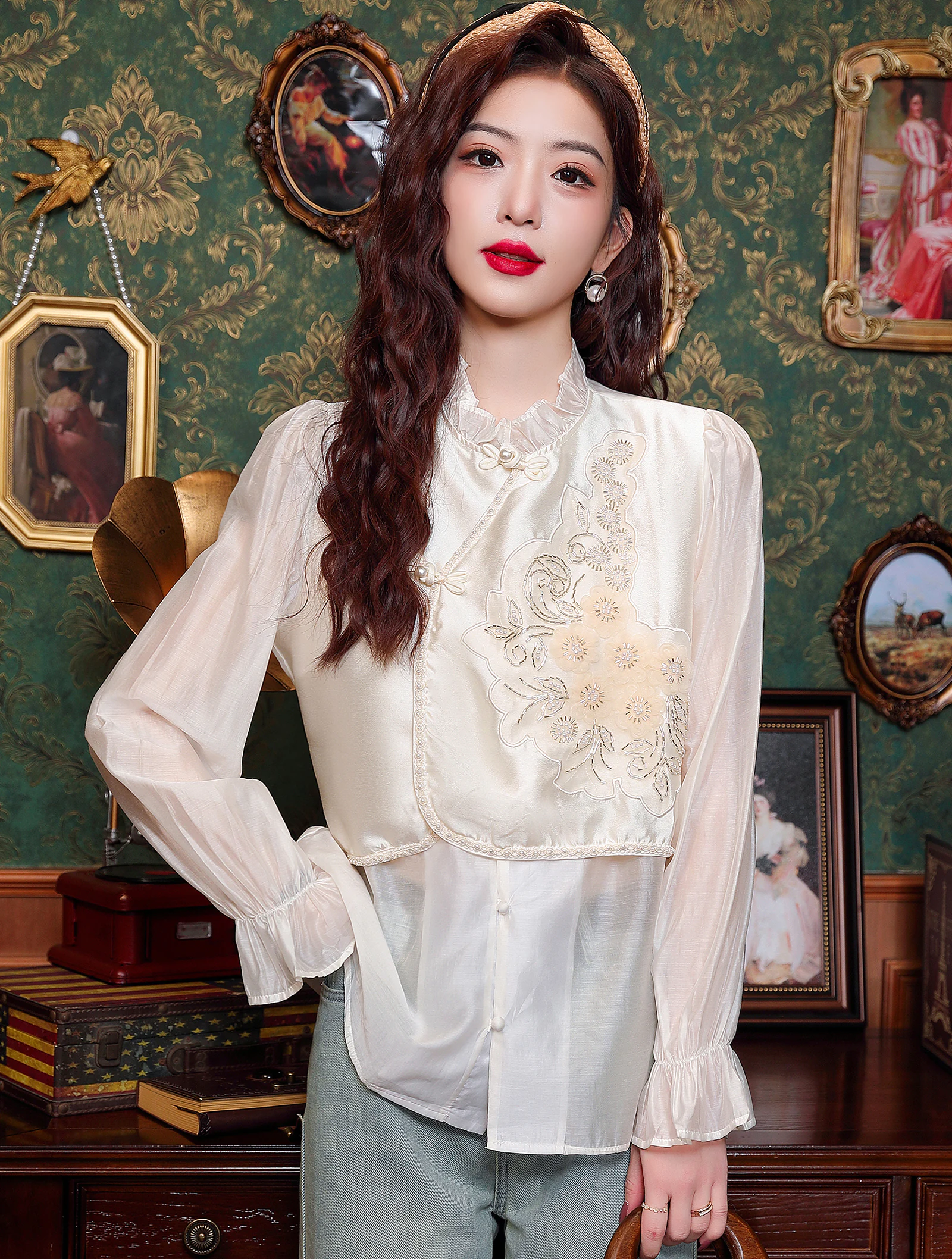 Charming Ladies Vintage Lantern Sleeve Ruffle Collar Blouse Shirt01