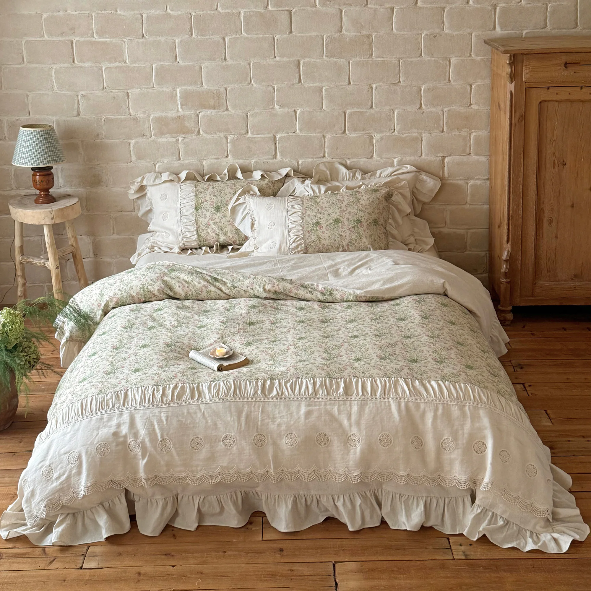 Pastoral Cottagecore Ditsy Floral Print Soft Cotton Linen Bedding 4 Piece Set01