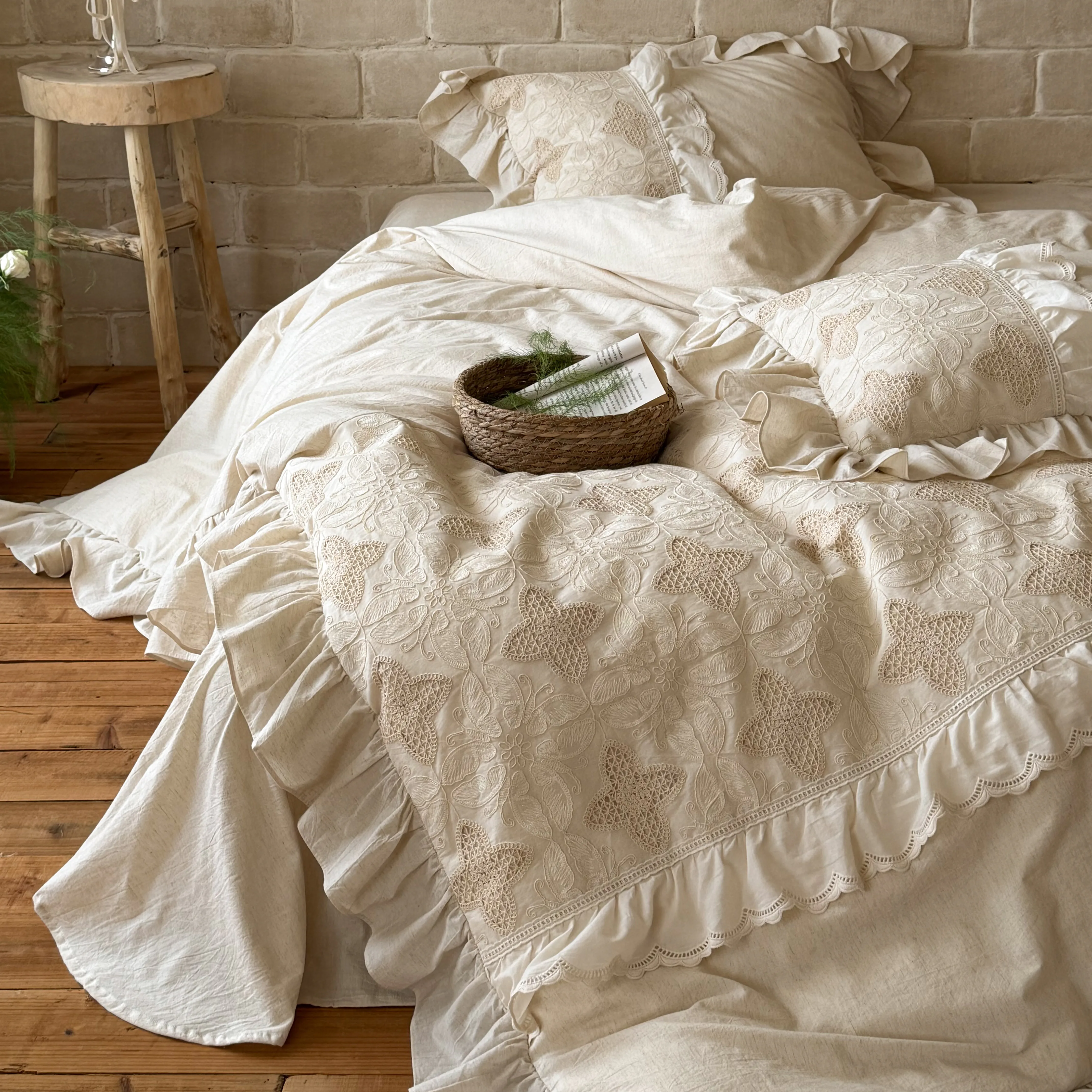 Shabby-Chic-Farmhouse-Clover-Pattern-Rustic-Cotton-Linen-Bedding-Set05 Shabby Chic Farmhouse Clover Pattern Rustic Cotton Linen Bedding Set05