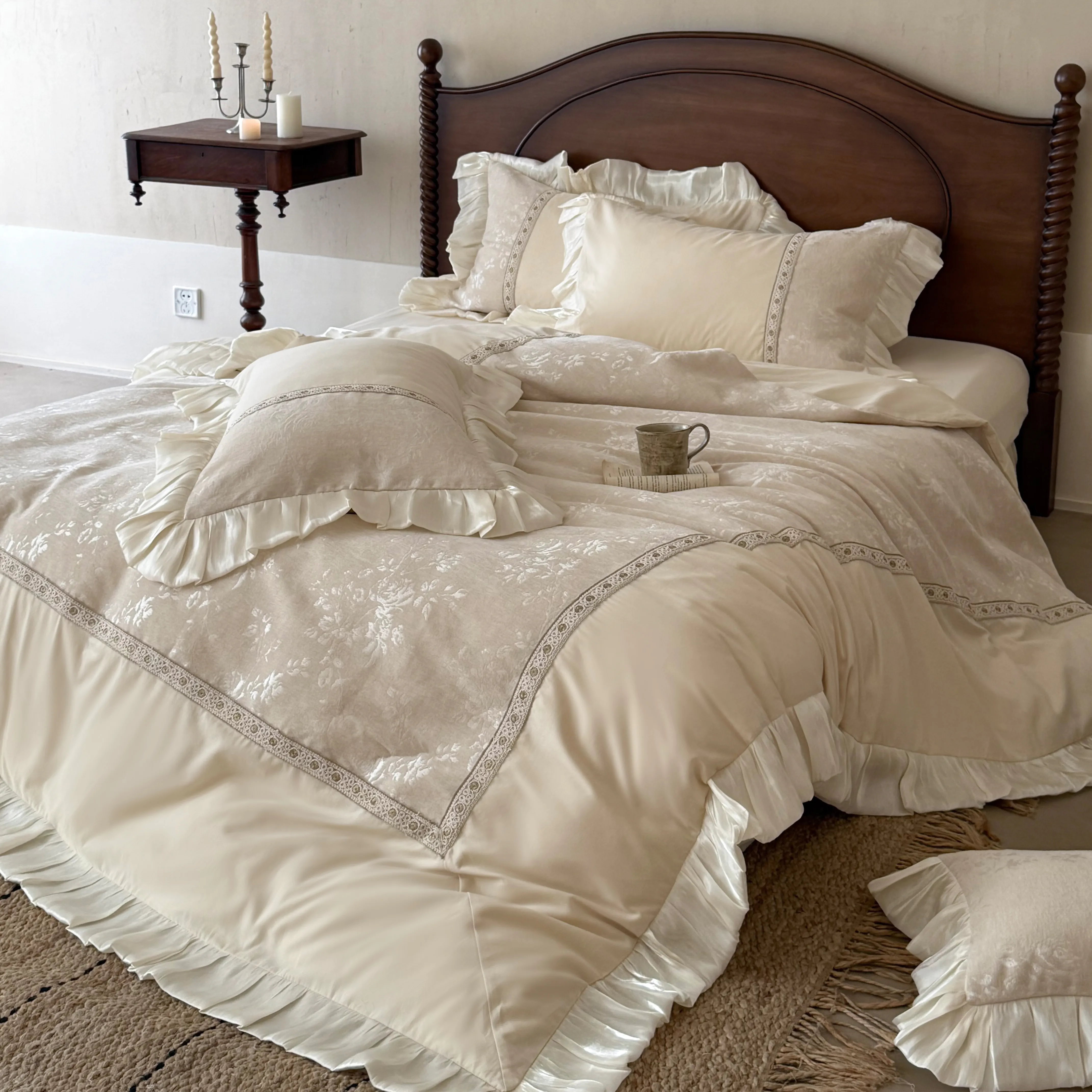 Vintage Beige Floral Chenille Jacquard Sateen Brushed 4 Piece Bedding Set02