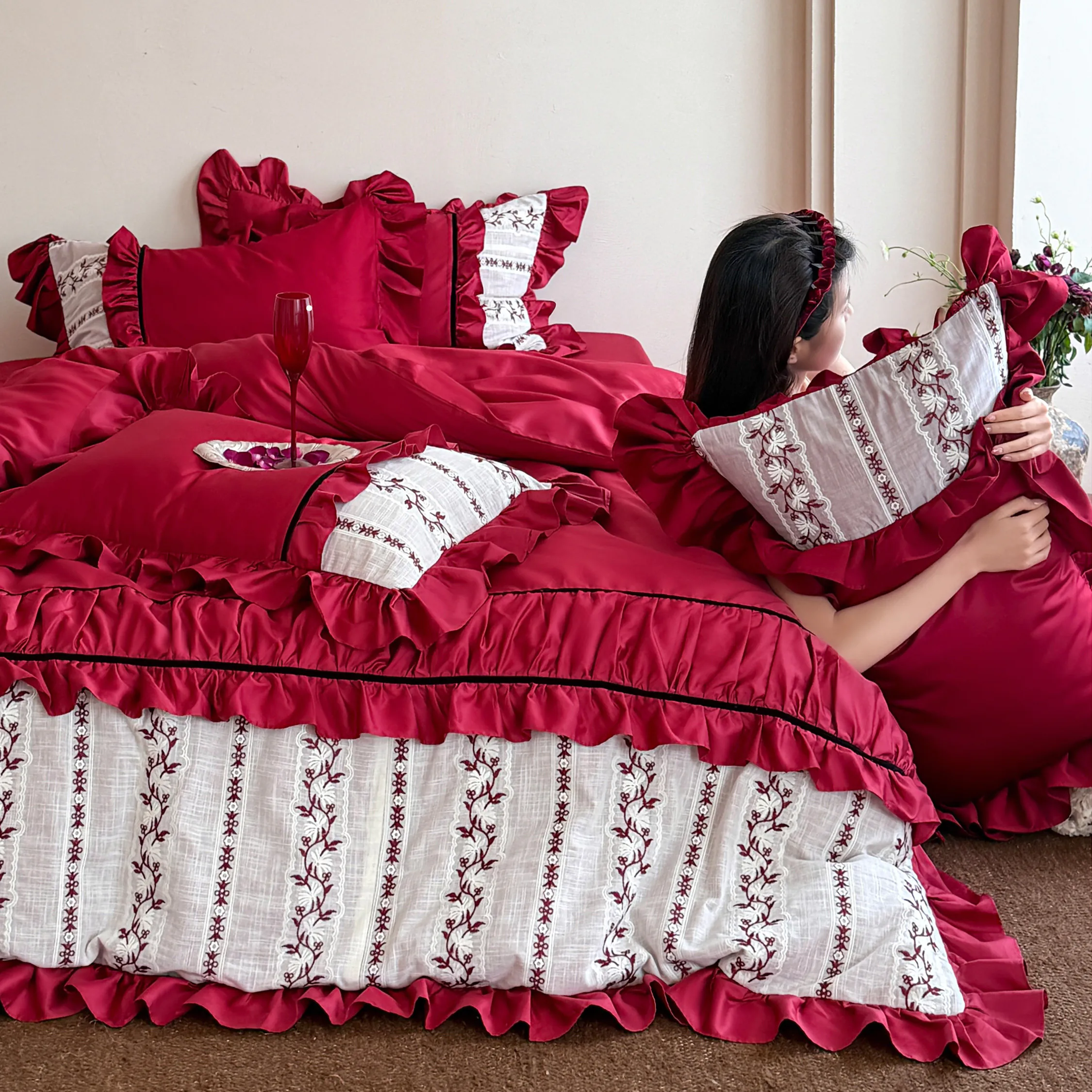 Vintage Red Vine Embroidery Spliced Long Staple Cotton Bed Sheets Set02