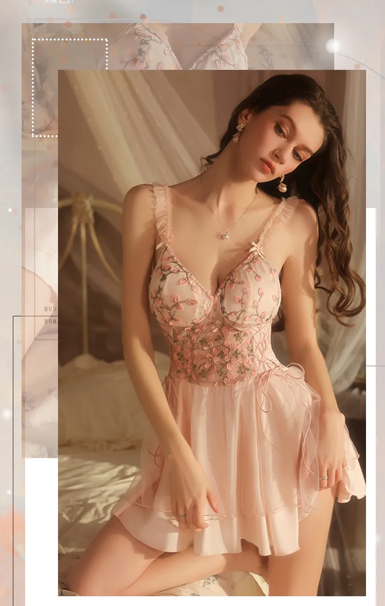 Sweet-Deep-V-Floral-Embroidered-Lace-Spaghetti-Strap-Nightgown10