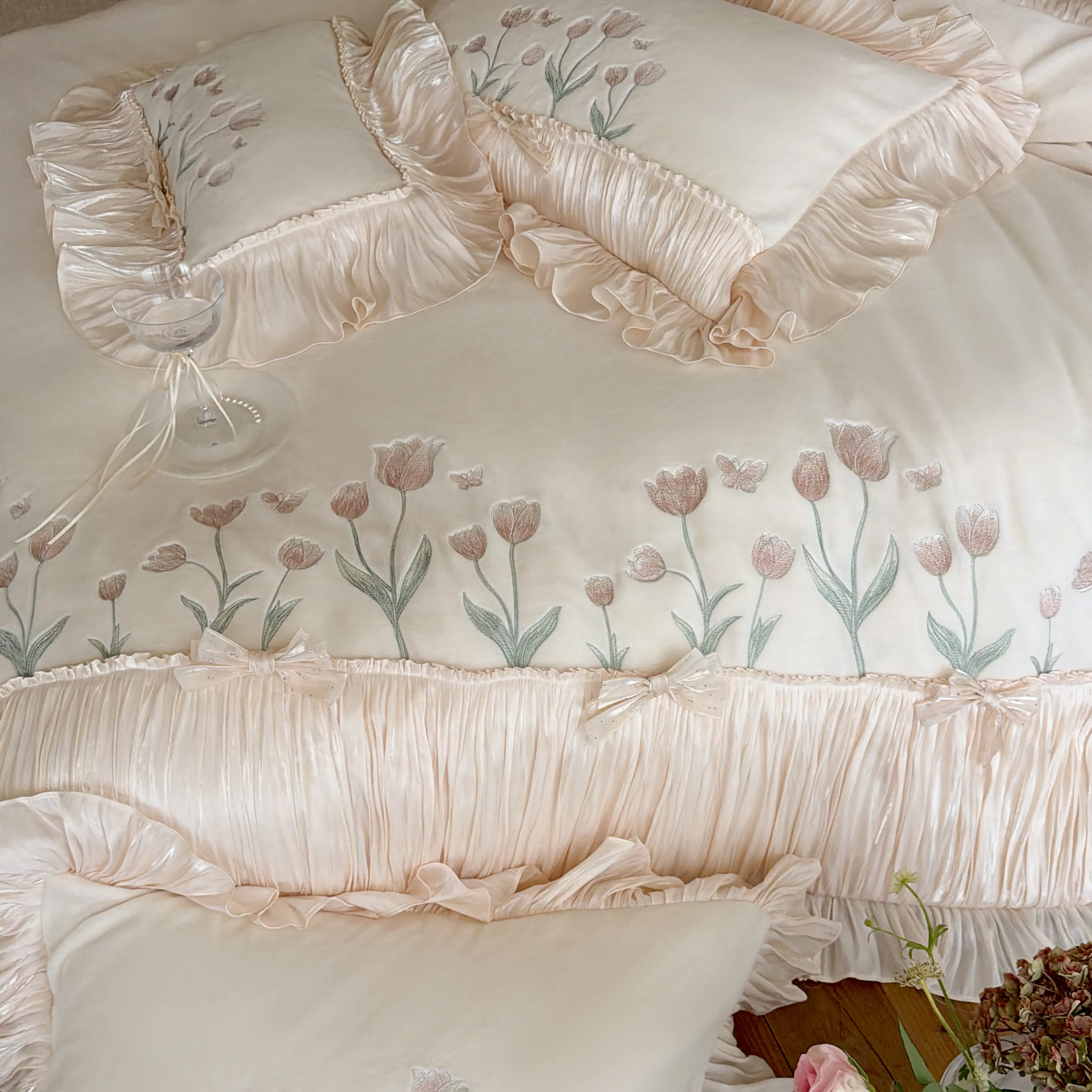 Coquette Pink Tulip Embroidered Winter Warm 230g Milk Velvet Duvet Cover Set06 Coquette Pink Tulip Embroidered Winter Warm 230g Milk Velvet Duvet Cover Set06