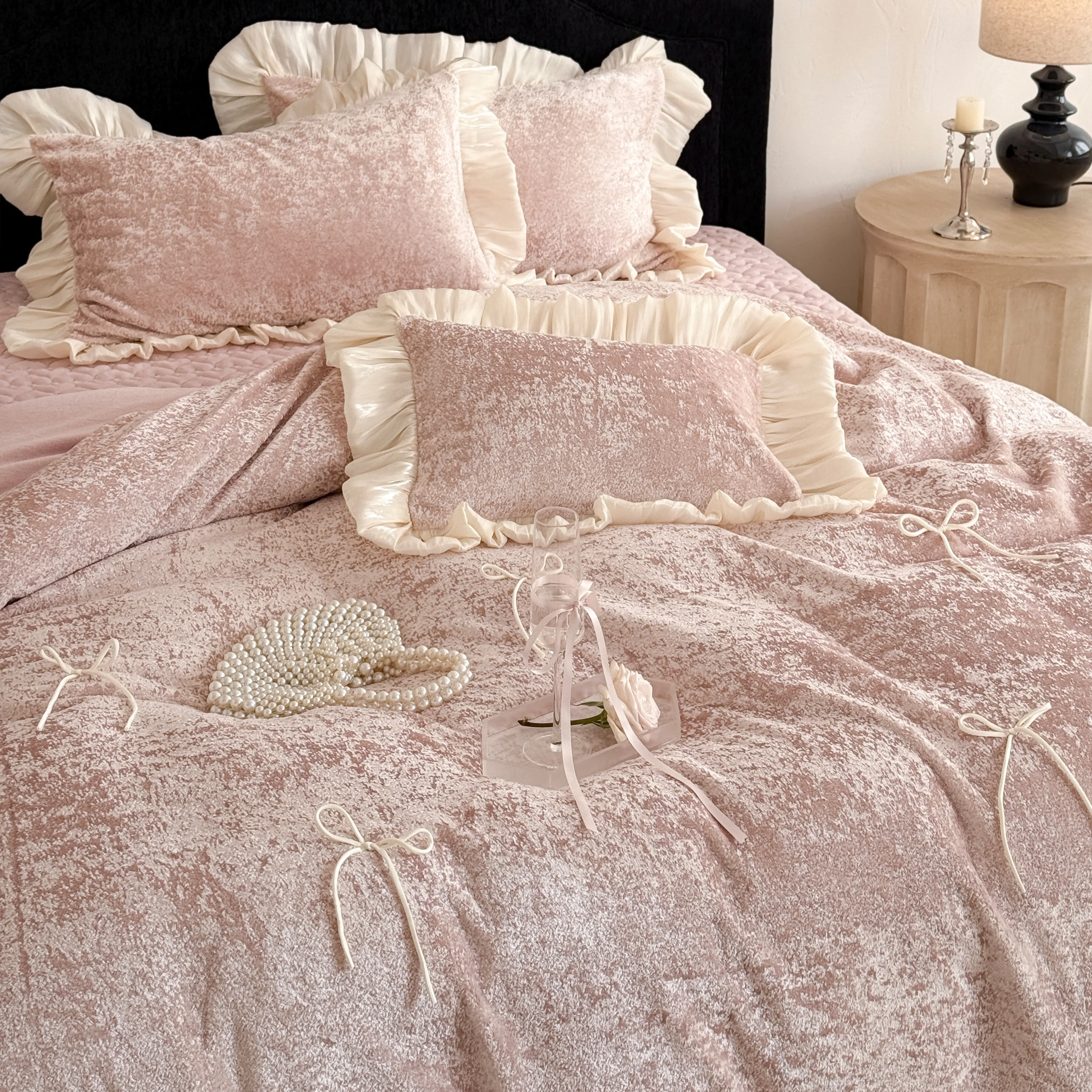 Ultra-Soft Solid Color Matte Milk Velvet Flannel Bedding Set with Bow Ties04 Ultra Soft Solid Color Matte Milk Velvet Flannel Bedding Set with Bow Ties04