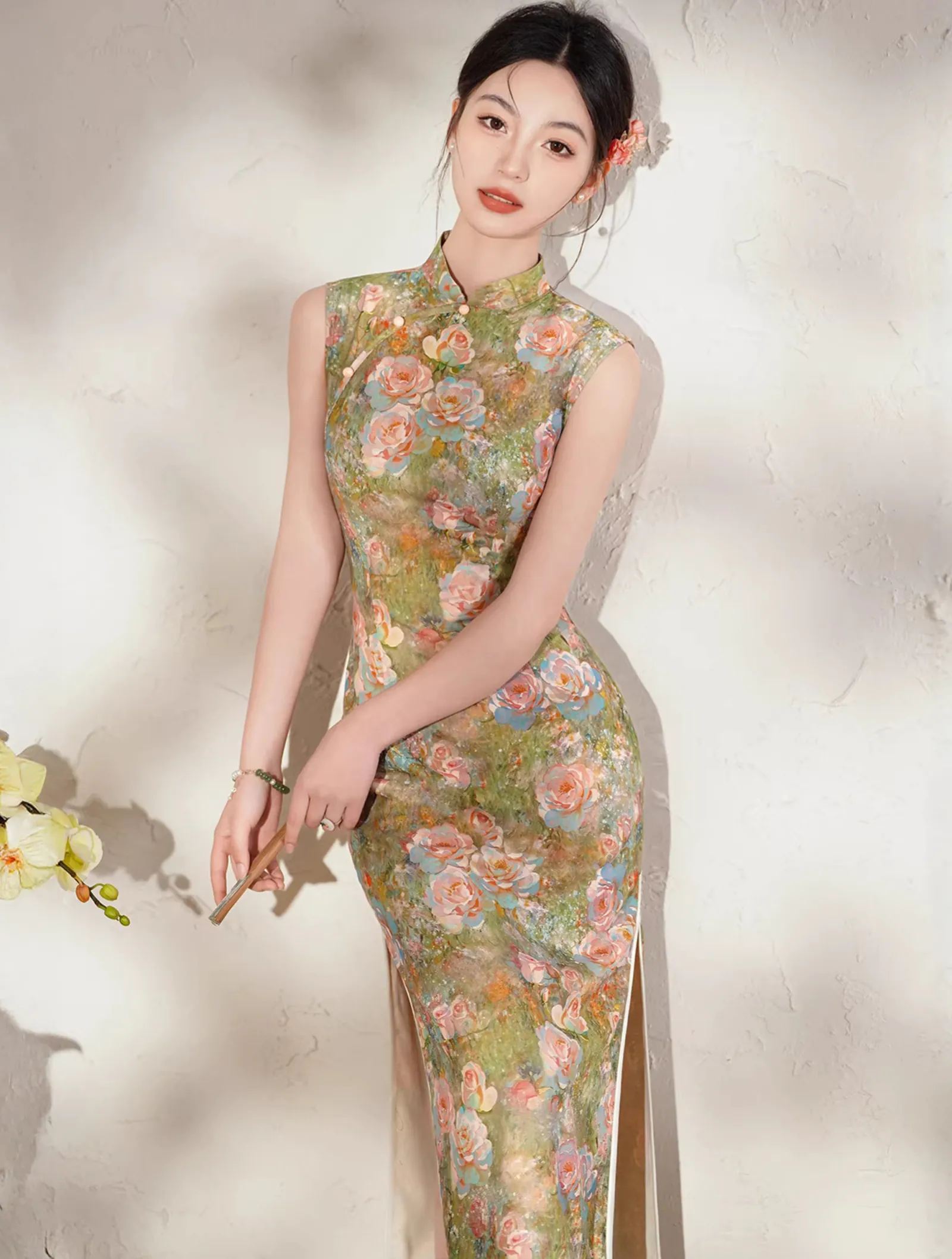 Classic Oriental Oil Painting Floral Sleeveless Mandarin Collar Qipao Dress02