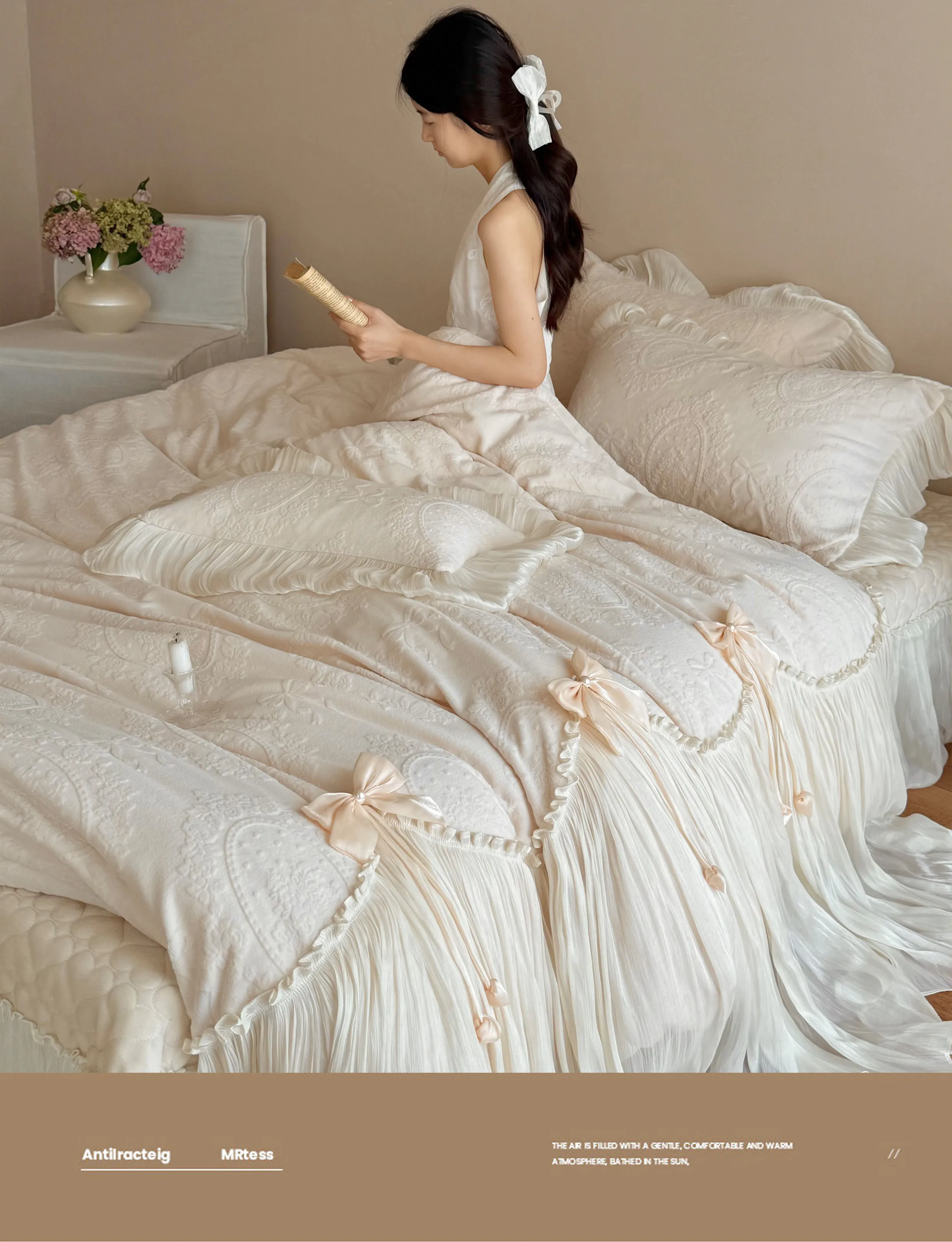 Cozy-Warm-Carved-Floral-260g-Matte-Milk-Velvet-Soft-Quilt-Cover-4-Pcs-Set15