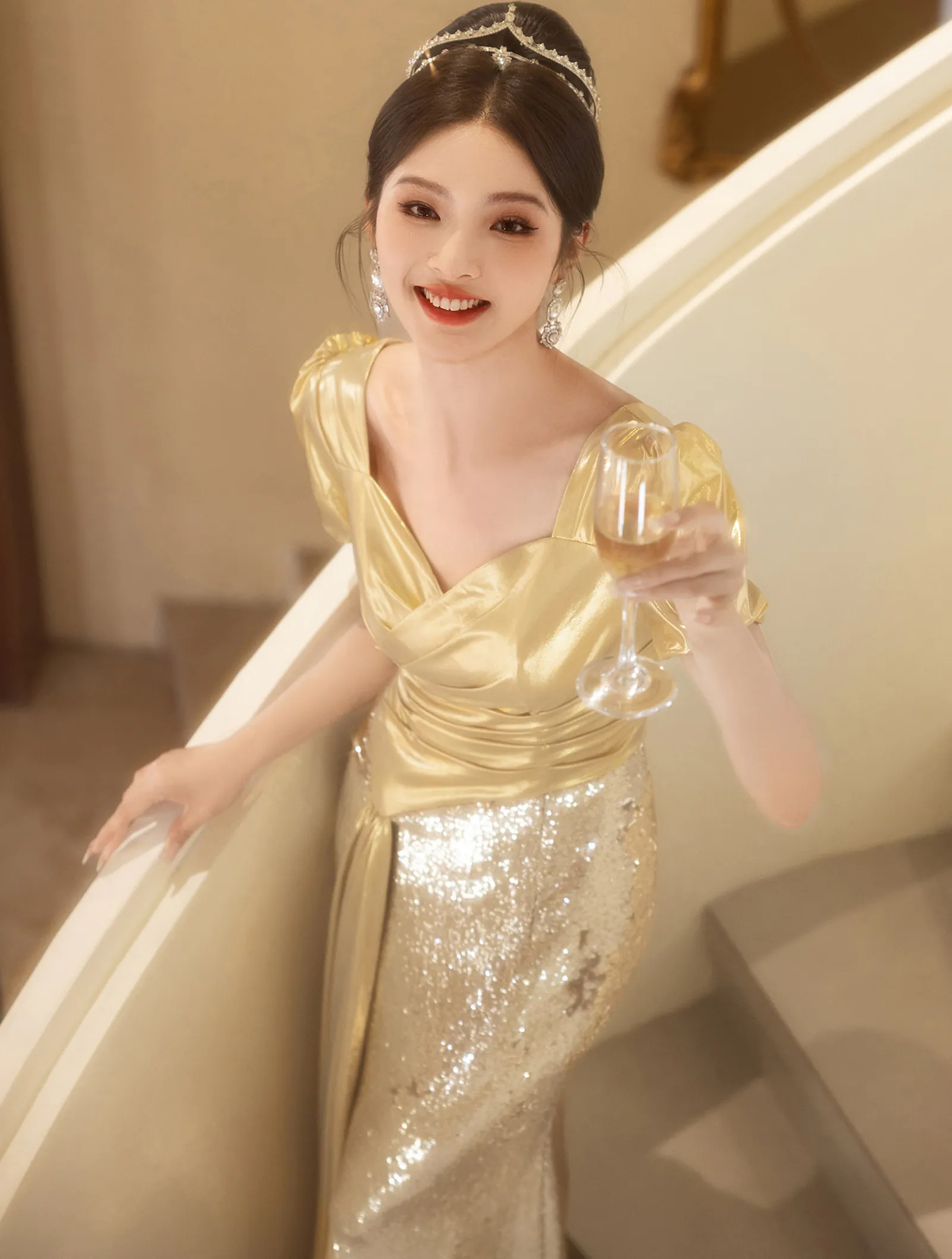 Gold Glitter Sequin Asymmetrical Waist Spliced Mermaid Trumpet Evening Dress02