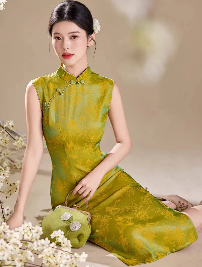 Luminous Modern Oriental Iridescent Green Floral Jacquard Cheongsam Dress02