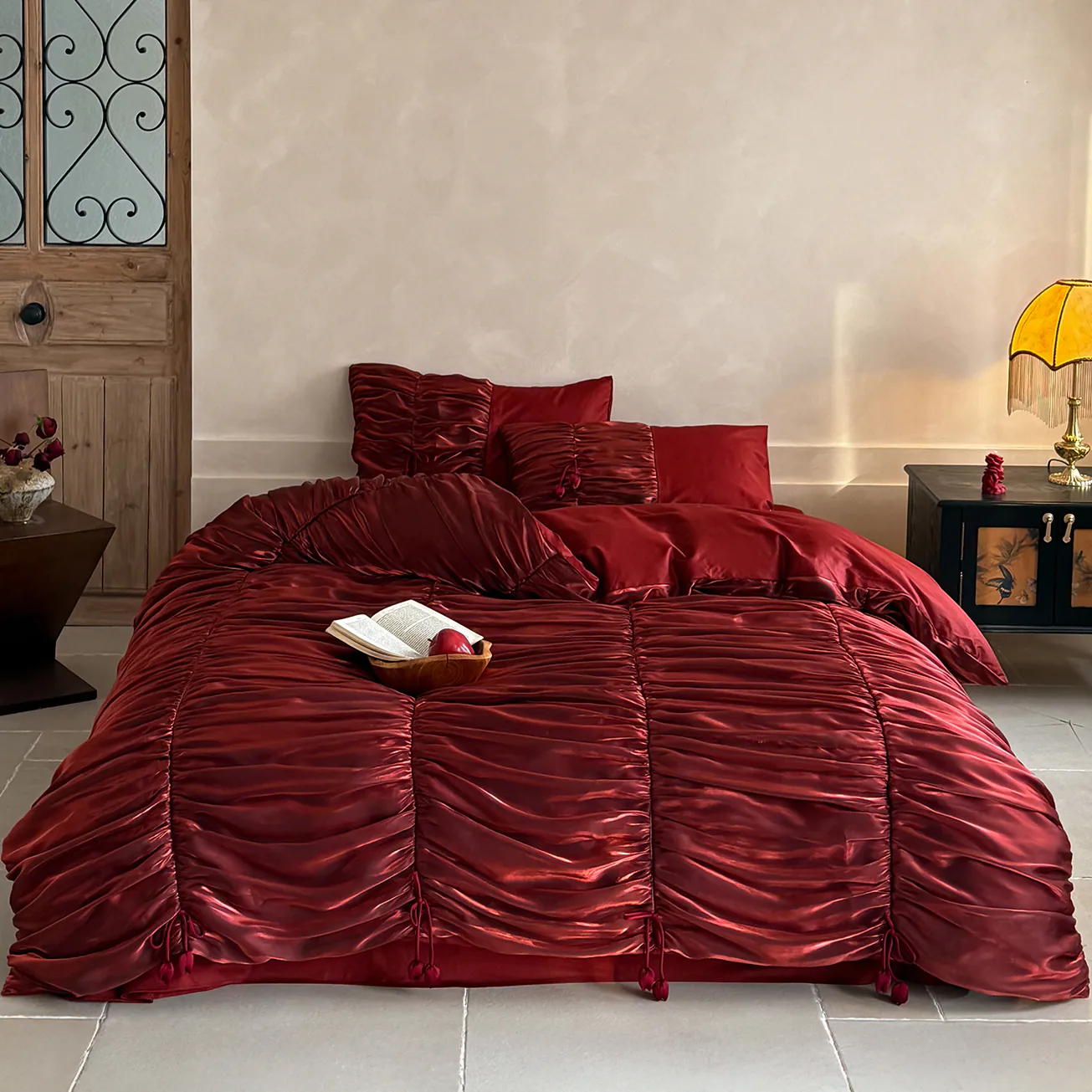 Luxurious Crimson Ruched 50s 2 Ply Pure Long Staple Cotton 4 Pcs Bedding Set01