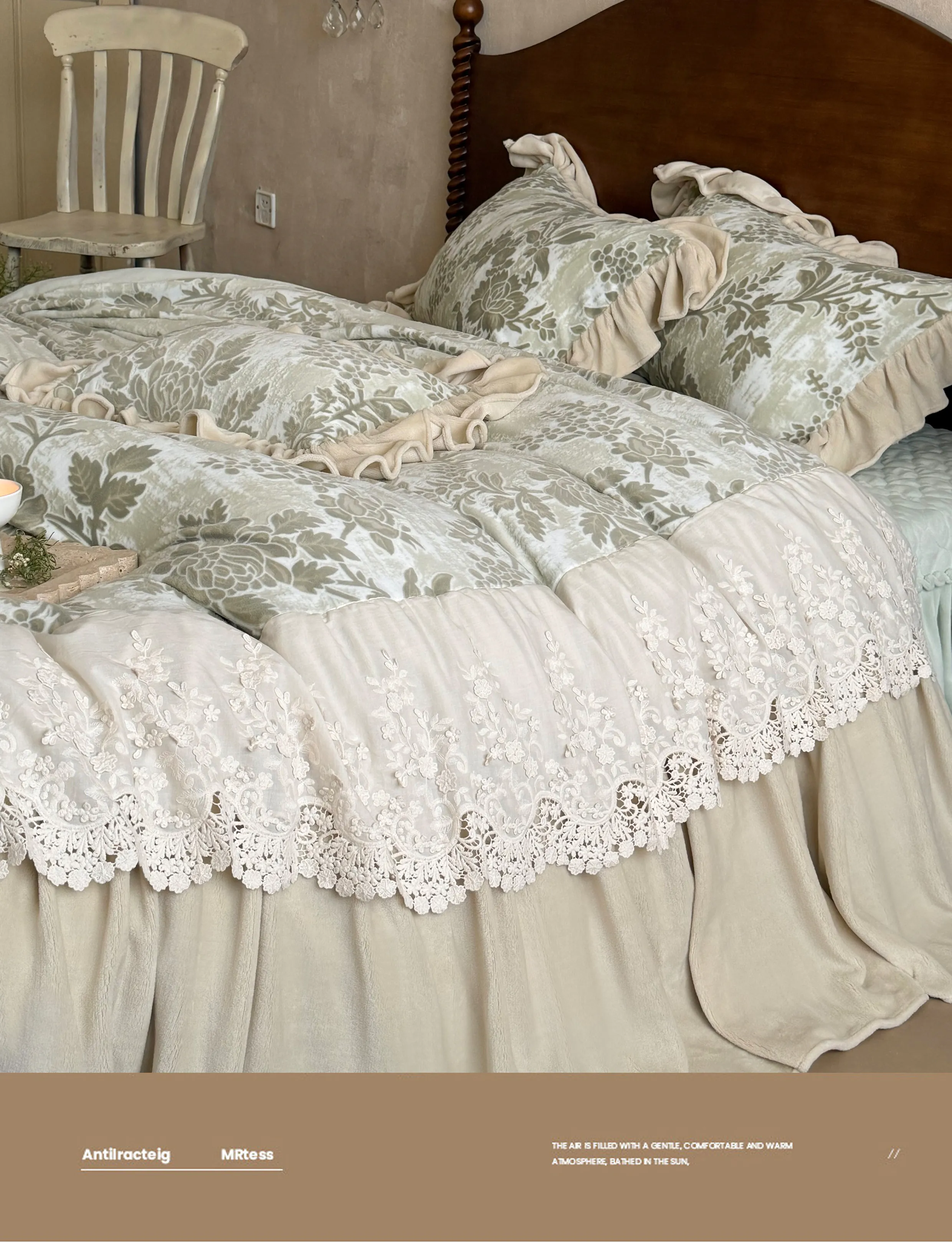 Pastoral-Sage-Green-Floral-Carved-260g-Velvet-Warm-Plush-Duvet-Cover-Set08
