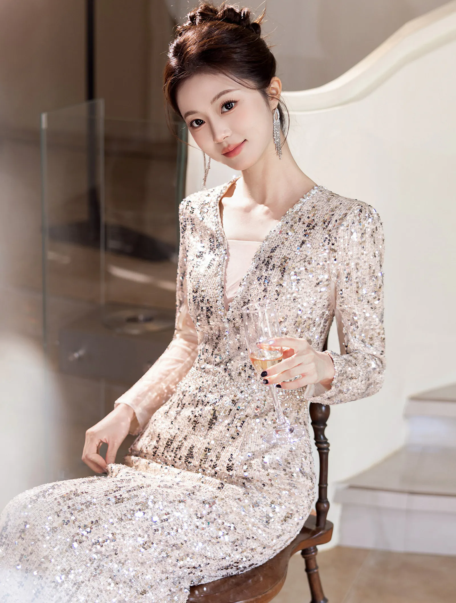 Shimmering Silver Sequin Long Sleeve V-Neck Mermaid Evening Gown03 Shimmering Silver Sequin Long Sleeve V Neck Mermaid Evening Gown03