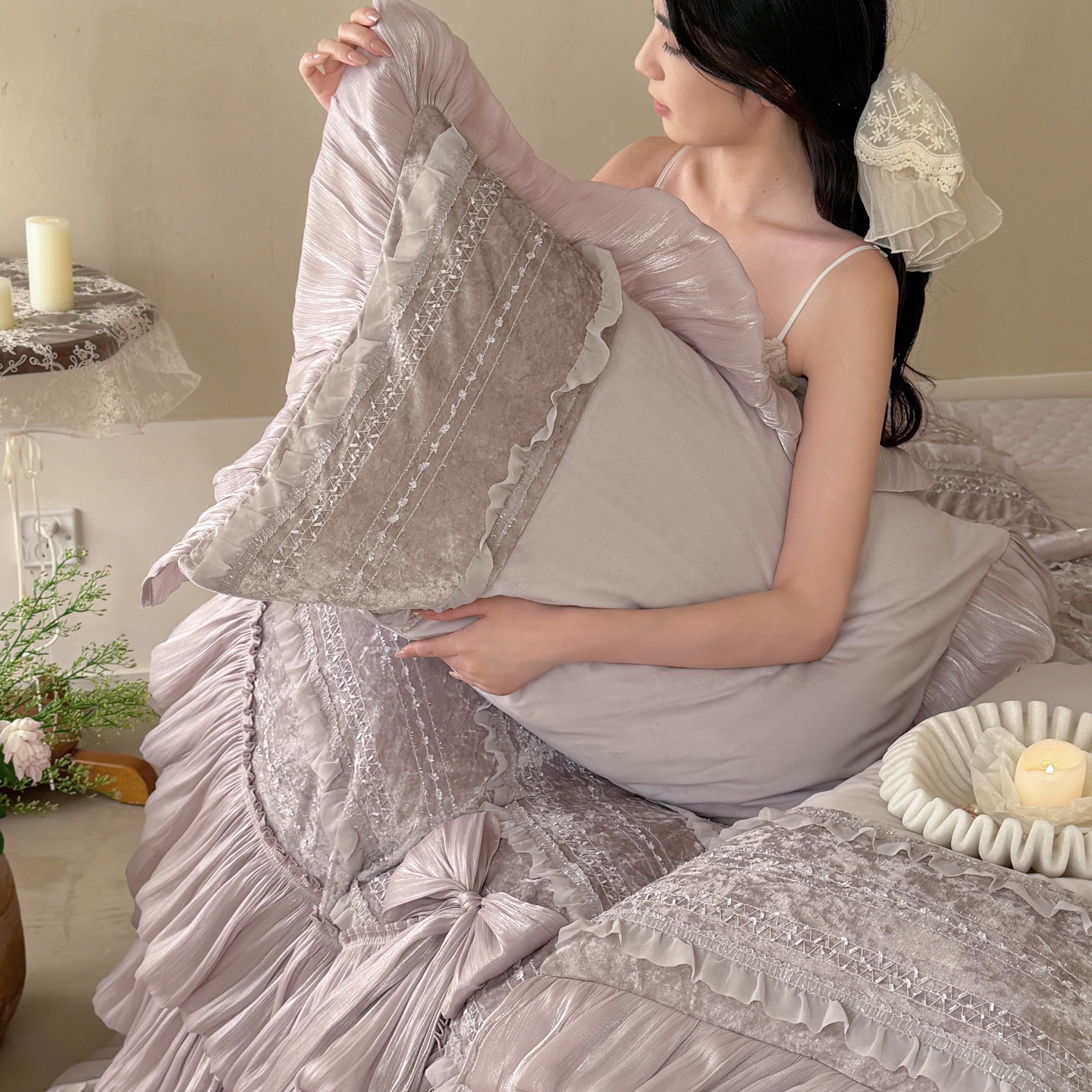 Soft 260g Fully Matte Baby Velvet Ruffle Layered Skirt Hem Bedding Set06 Soft 260g Fully Matte Baby Velvet Ruffle Layered Skirt Hem Bedding Set06