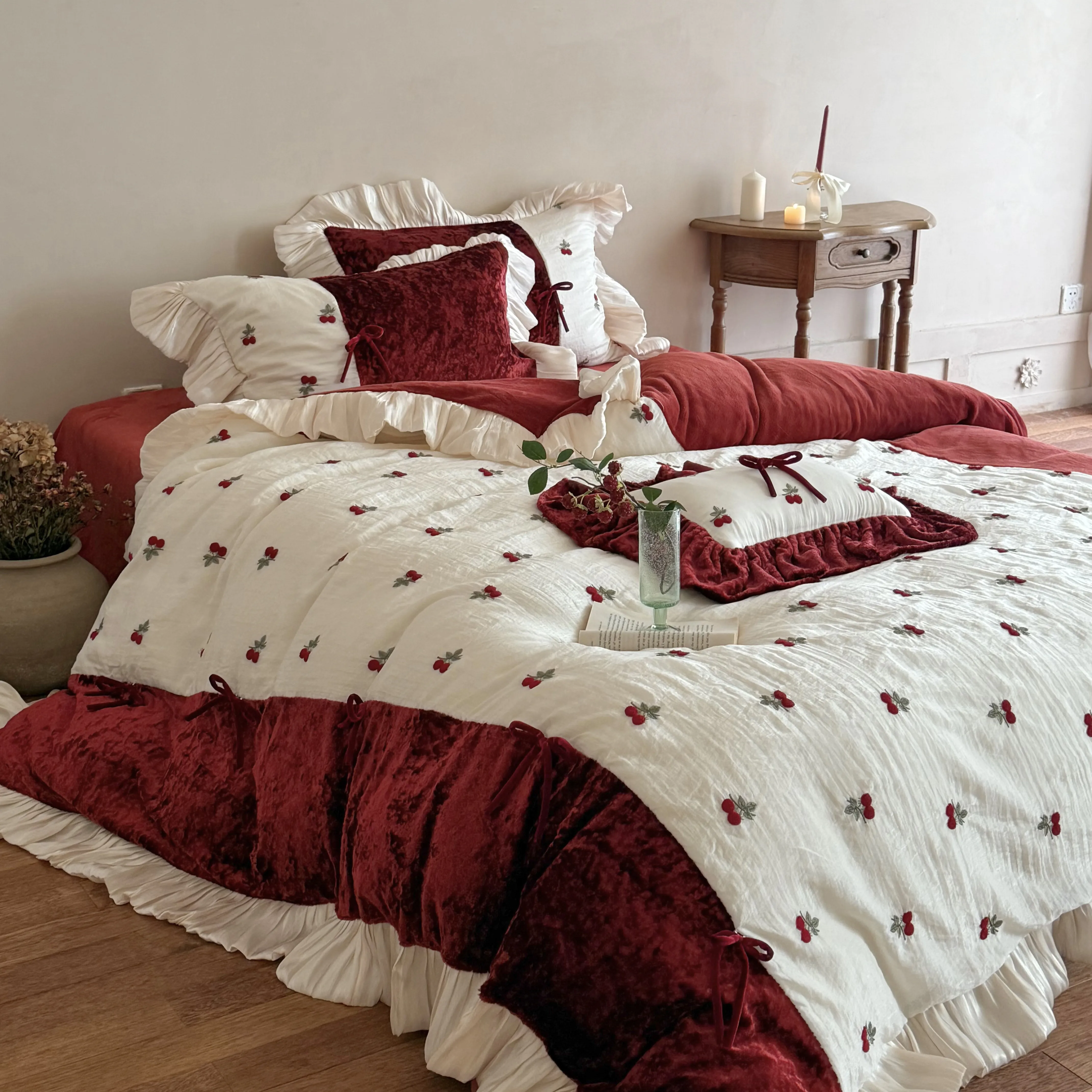 Sweetheart Cherry Embroidery Crushed Milk Velvet Fleece 4-Piece Bedding Set05 Sweetheart Cherry Embroidery Crushed Milk Velvet Fleece 4 Piece Bedding Set05