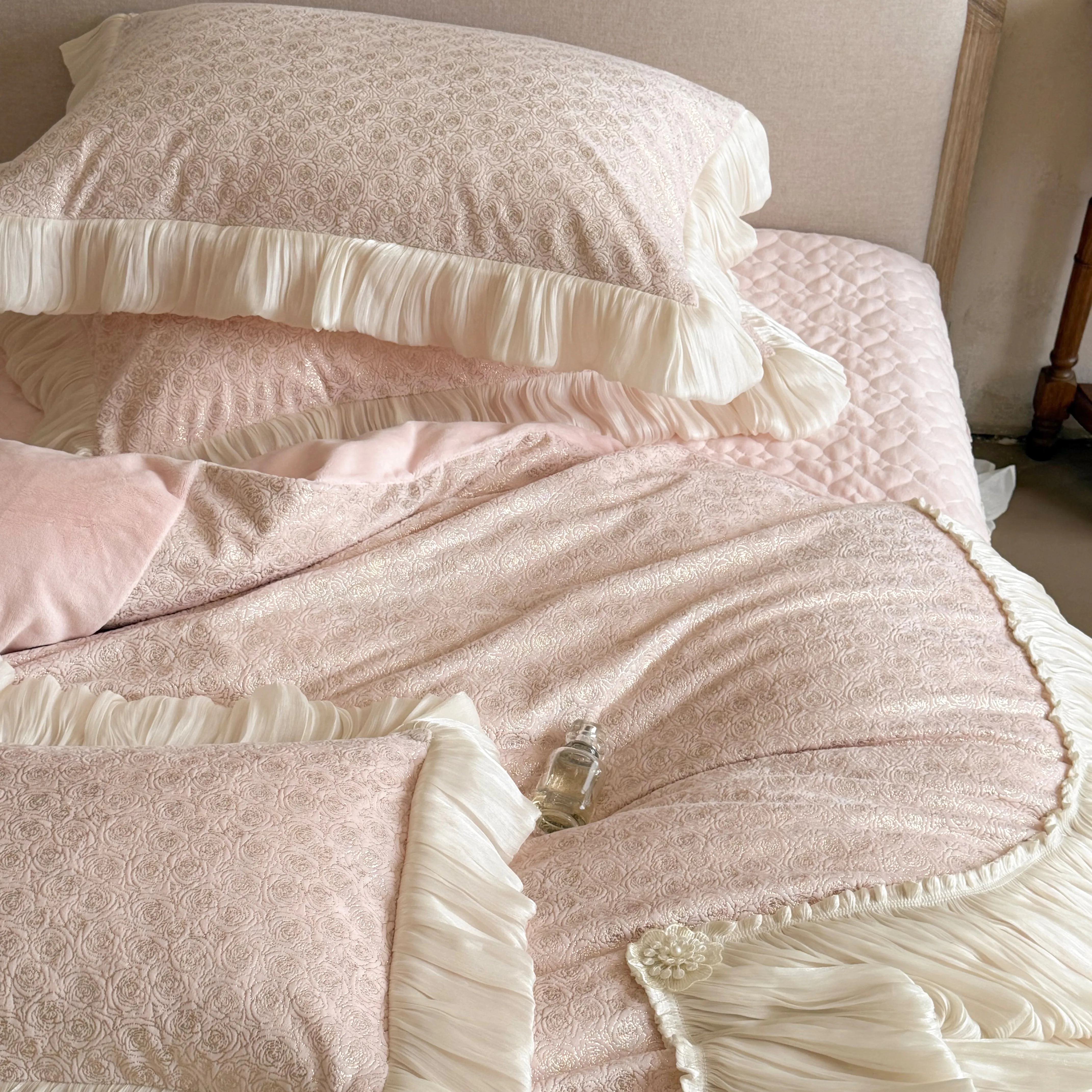 Victorian Style Soft Shimmer Fleece Milk Velvet Winter Warm Bedding Set05 Victorian Style Soft Shimmer Fleece Milk Velvet Winter Warm Bedding Set05